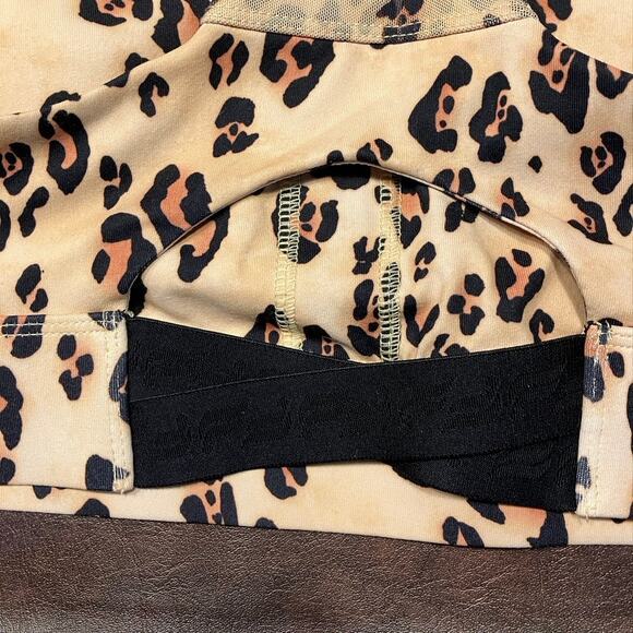 Fabletics Pump Two Piece Set Desert Leopard Womens Small New Active Athleisure - Picture 10 of 16